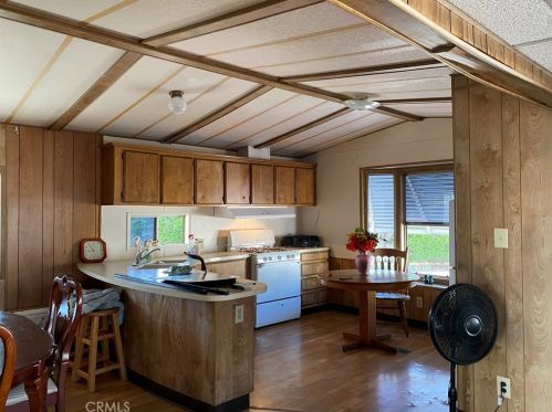 2 Spruce Via, Anaheim, CA 92801-1042