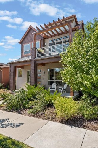 2869 Kingston St, Denver, CO 80238-3228