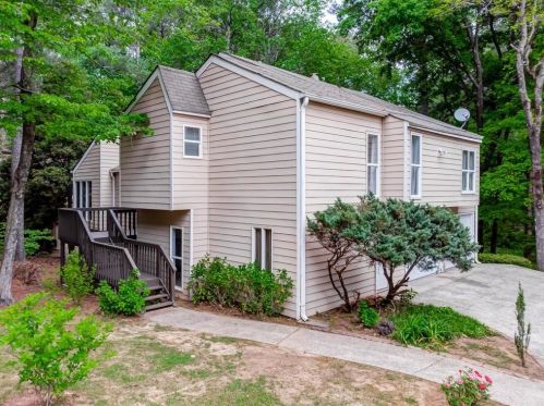 2020 John Dodgen Way, Marietta, GA 30062-5464