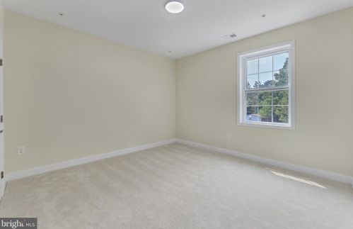 805 Colby Ave, Silver Spring MD 20912-5849 exterior