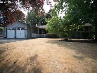 5024 Naef Rd, Portland OR  97267-4041 exterior