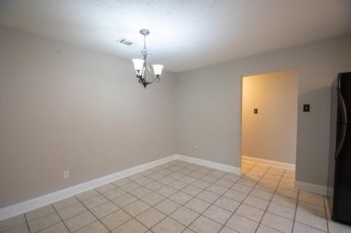 709 Nightingale Cir, Midlothian TX  76063-1587 exterior