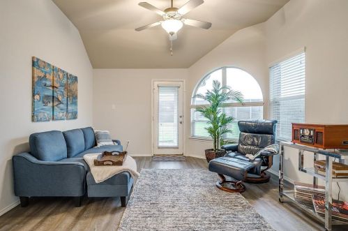 154 Briar Grove Dr, Princeton TX  75407-2677 exterior