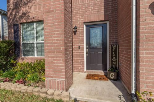 4301 Brazos Bend Dr, Pearland, TX 77584-5593