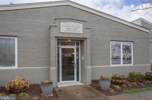 605 Jackson St, Fredericksburg, VA 22401-5718