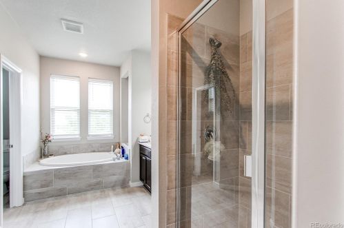 14653 Belleview Dr, Aurora CO 80015-2258 exterior