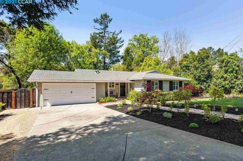 58 Ivy Dr, Orinda, CA 94563-4244