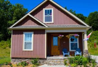 269 Courtland Crest Dr, Cleveland, TN 37311-6790