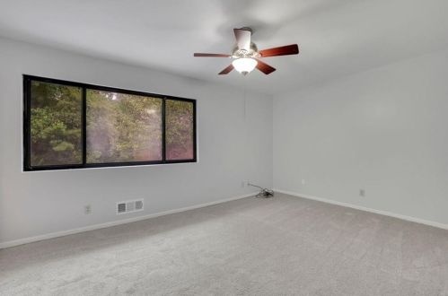 2560 Bradford Sq, Atlanta GA  30345-1339 exterior
