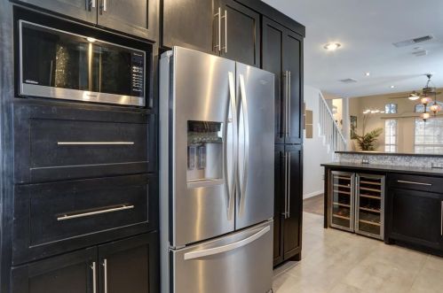 3141 Riverside Dr, Carrollton TX 75007-3732 exterior