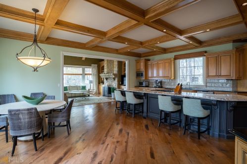 1211 Cory Cir, Reynolds Plantation GA  30642-4829 exterior