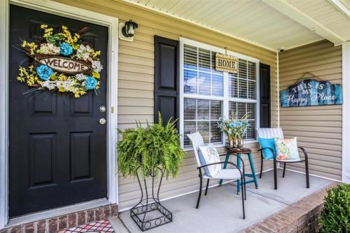 1101 Glenda Dr, Murfreesboro, TN 37128-6197