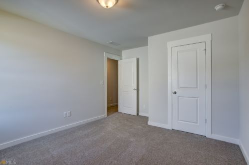 2414 Cotton Gin Row, Jefferson GA  30549-8811 exterior