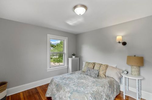 158 Tidewater Dr, Warwick RI  02889-4622 exterior