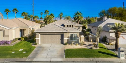 44014 Royal Troon Dr, Indio, CA 92201-2798