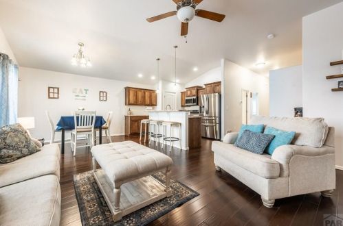 1355 Dailey Dr, Pueblo CO  81007-1267 exterior