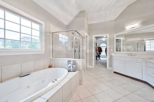 2468 Hughes Ct, Atlanta GA  30331-7896 exterior