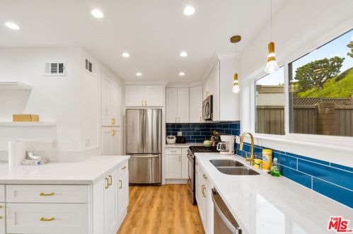 3742 Calle Casino, San Clemente CA  92673-2707 exterior