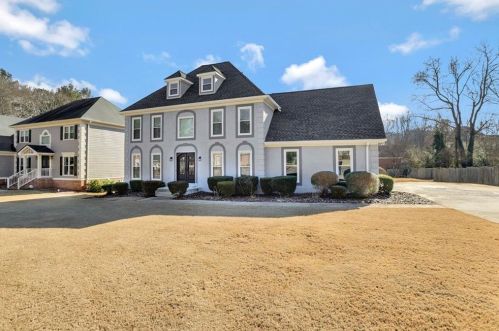 3330 Newburn St, Lilburn, GA 30047-2060