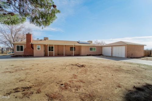 48324 91st St, Lancaster, CA 93536-9327