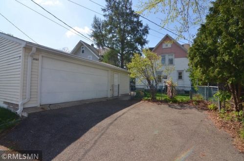 2127 Ann Arbor St, Saint Paul MN  55104-5001 exterior