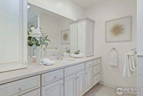 255 Mohawk Dr, Boulder CO  80303-3649 exterior