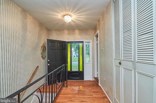 5 Southview Ct, Silver Spring, MD 20905-5671