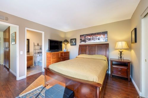 7315 Singingwood Dr, Anaheim CA 92808-1701 exterior