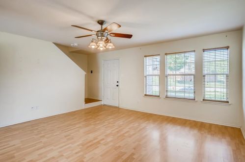 2601 Gardendale Dr, Fort Worth TX  76120-5628 exterior