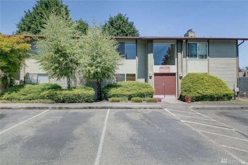 17529 151st Ave, Seattle WA  98058-8762 exterior