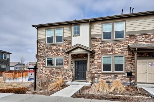 24807 Calhoun Pl, Aurora, CO 80016-2526