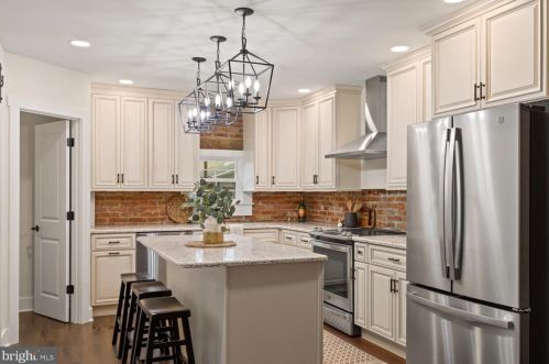 517 Marion St, Lancaster PA  17603-3026 exterior