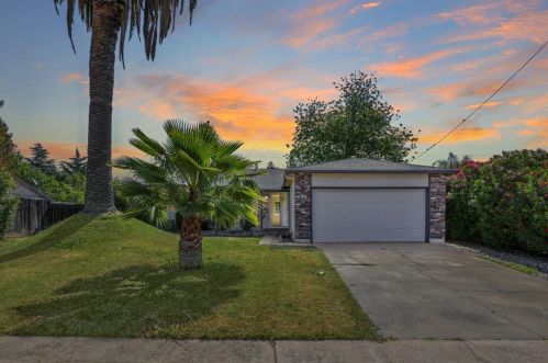 7326 Fairytale St, Citrus Heights, CA 95621-3727