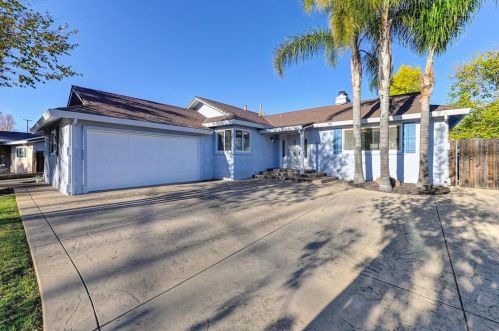9025 La Serena Dr, Fair Oaks, CA 95628-6608
