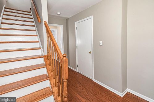 212 William Livingston Ct, Princeton NJ  08540-7650 exterior