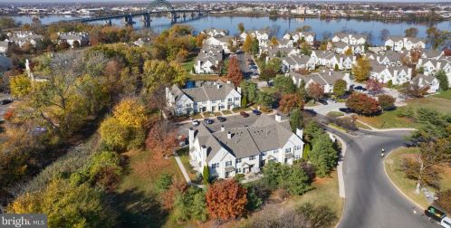 106 Quay Ct, Palmyra, NJ 08065-2100