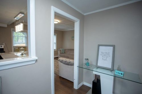 69 Winchester St, Providence, RI 02904-2124