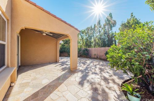 48 Twin Gables, Irvine CA  92620-3506 exterior