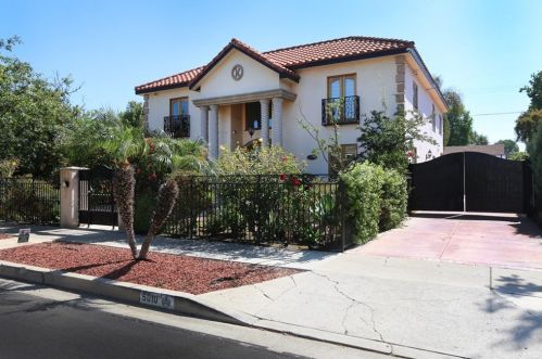 5010 Ranchito Ave, Van Nuys, CA 91423-1226
