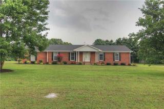 2111 Brookwood Ln, Murfreesboro, TN 37129-2800