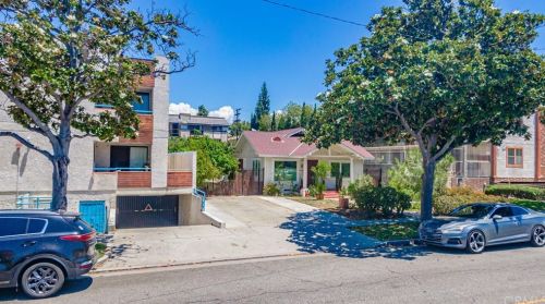 219 Acacia Ave, Glendale, CA 91205-3154