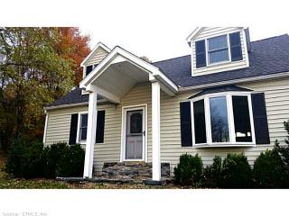 105 Straits Turnpike Ln, Morris, CT 06763-1503
