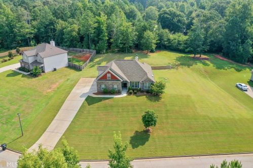 1246 Foxcreek Dr, Mcdonough, GA 30252-6655