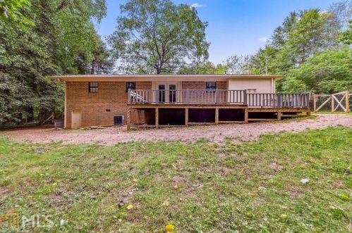 142 Stewart Ln, Clarkesville, GA 30523-5516