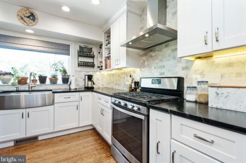 312 Arundel Bch Rd, Severna Park MD 21146-3312 exterior