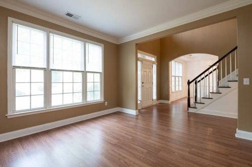 275 Lawrence Pl, Atlanta GA  30349-1068 exterior