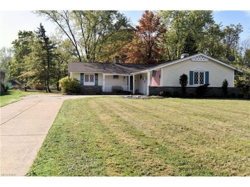 20495 Lunn Rd, Cleveland, OH 44149-4932
