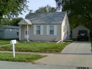2 Martinview Rd, Bellevue, NE 68005-3512