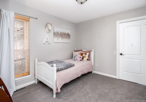 7984 Willow Ct, Englewood CO 80112-2742 exterior