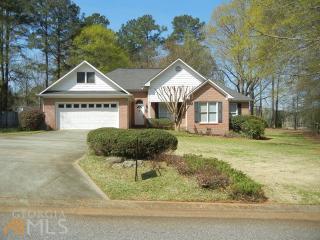 1100 Richwood Trl, Bogart, GA 30622-5803